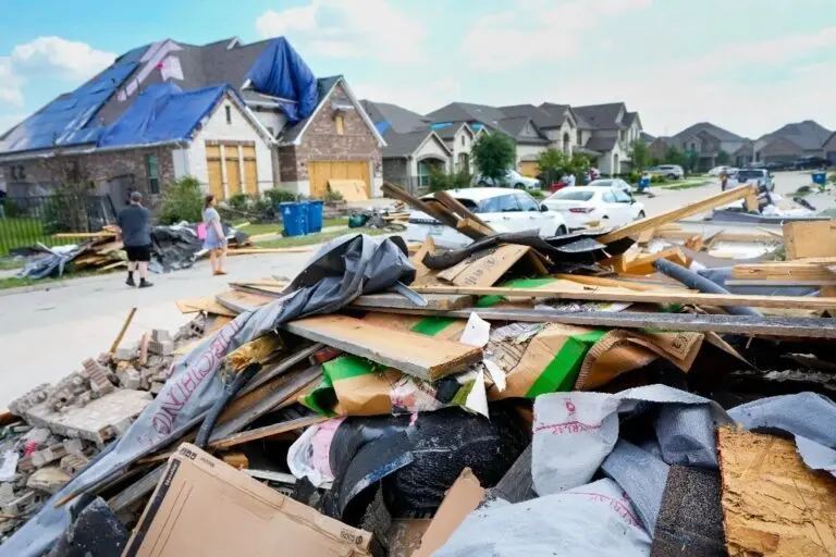 Tornados en Houston, EEUU, dejan un muerto