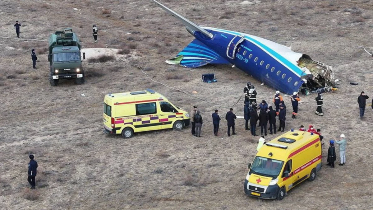 Kazajistán enviará las cajas negras del avión siniestrado a Brasil para investigación