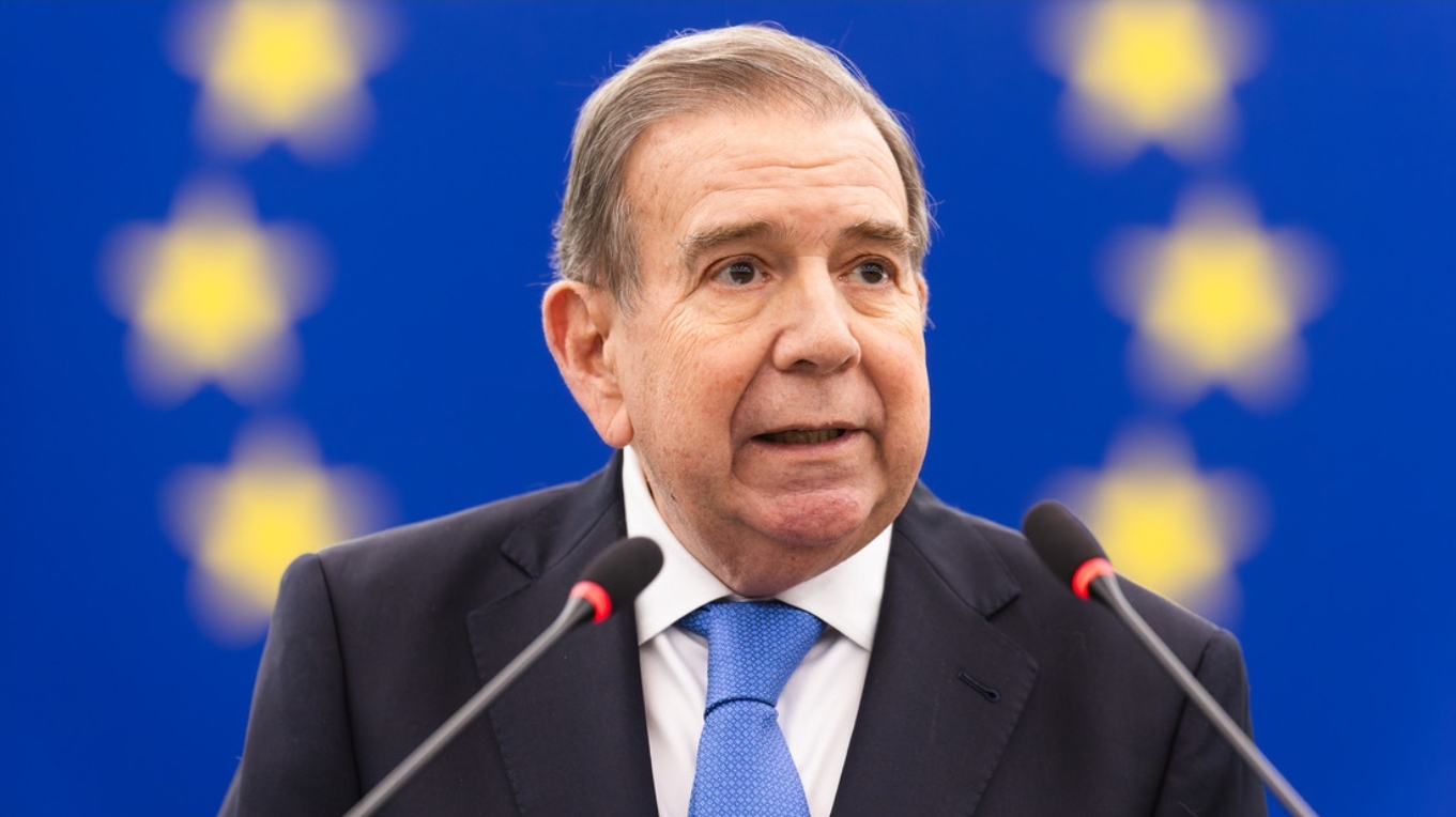 Venezuela ofrece recompensa de $100,000 por el paradero de Edmundo González
