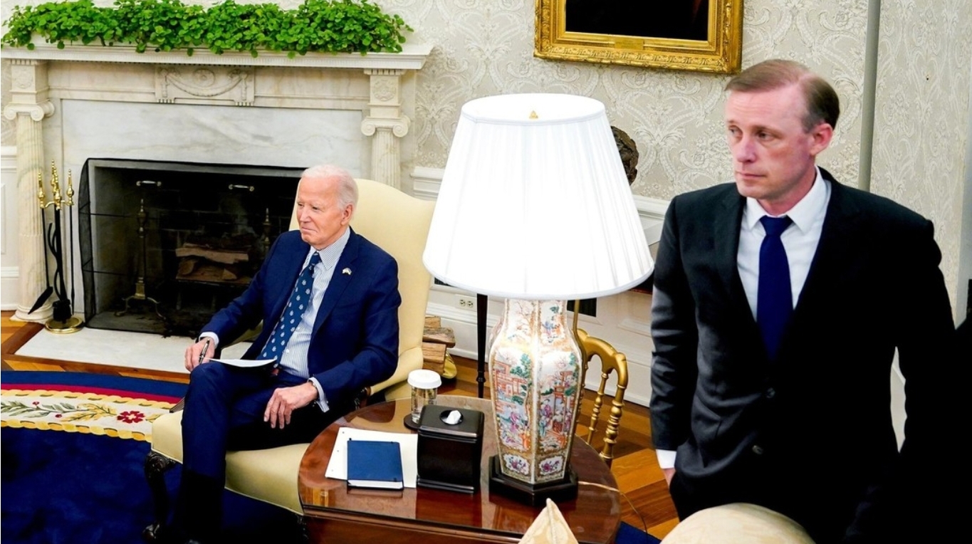 Axios: Biden discutió planes de atacar instalaciones nucleares de Irán