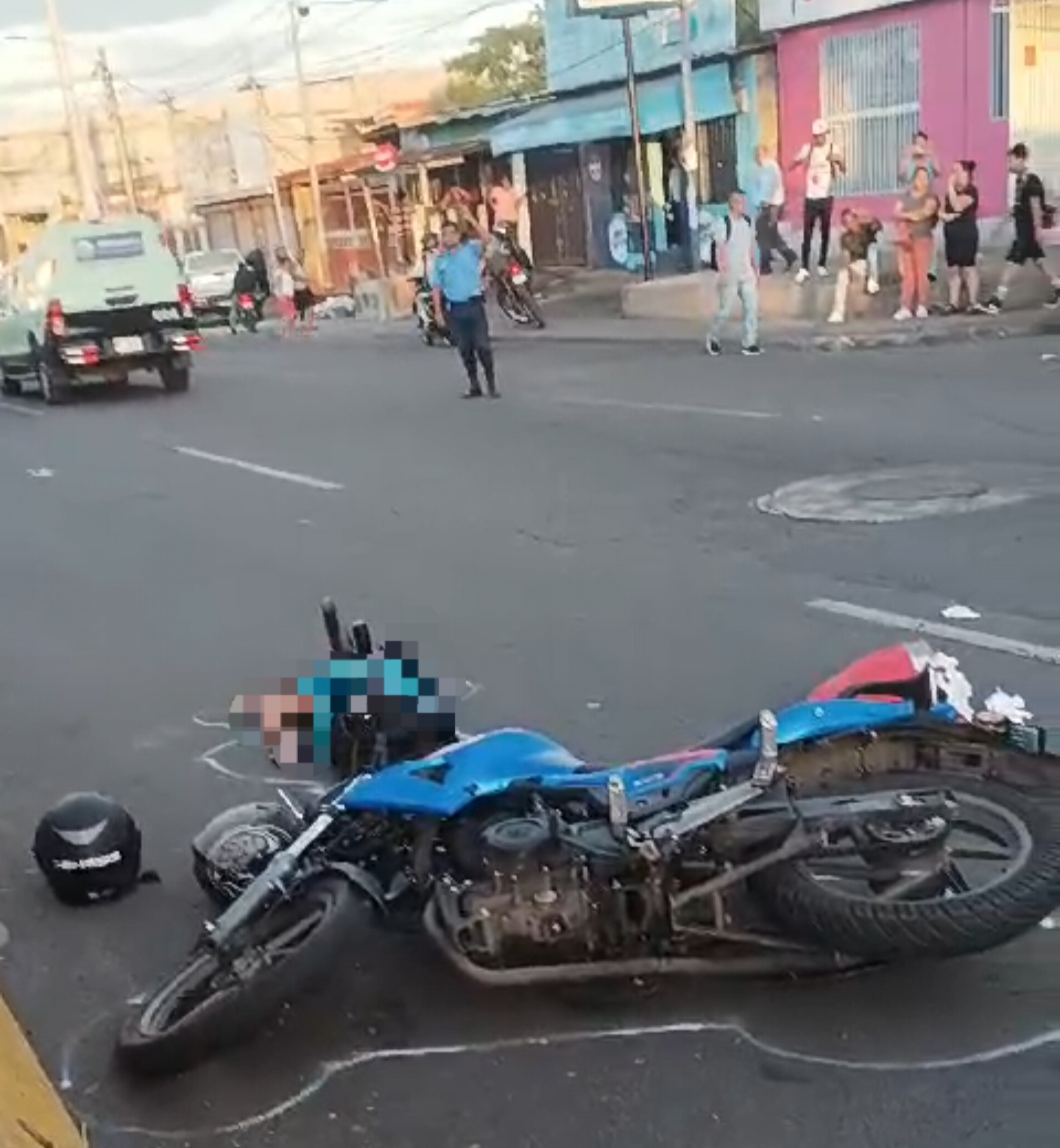 Peatón es atropellado mortalmente por motorizado que iba a exceso de velocidad en Managua
