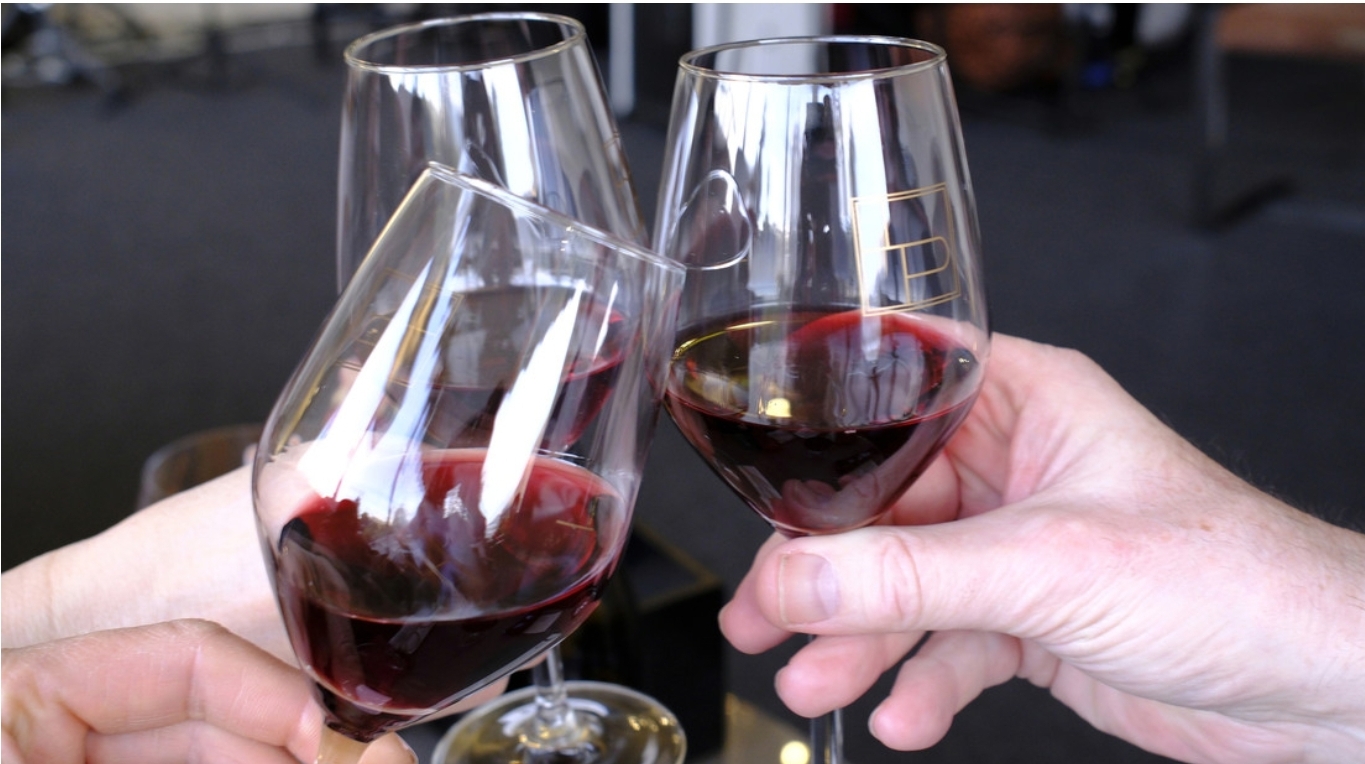 El vino tinto francés, en declive por el cambio de gustos de los jóvenes