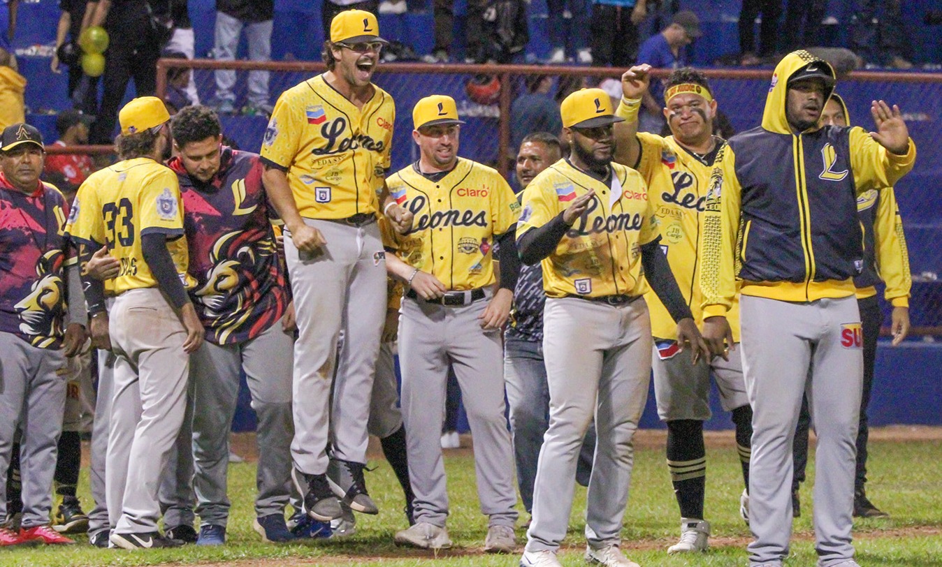 León consigue su primera victoria en un gran partido de la Final de la LBPN
