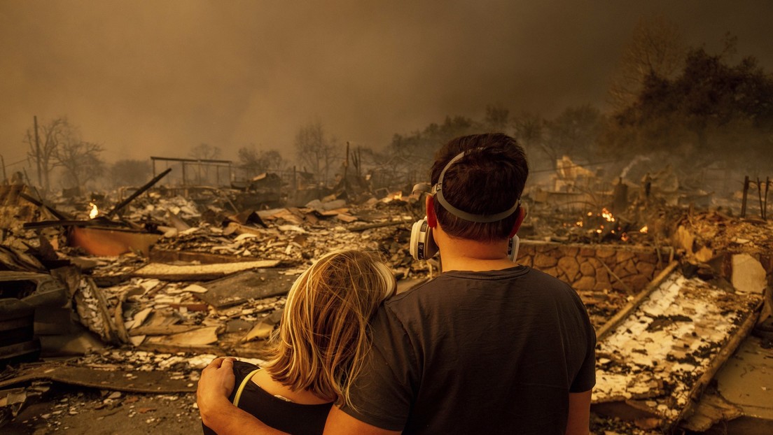 Barrios aniquilados: imágenes de los incendios infernales en California