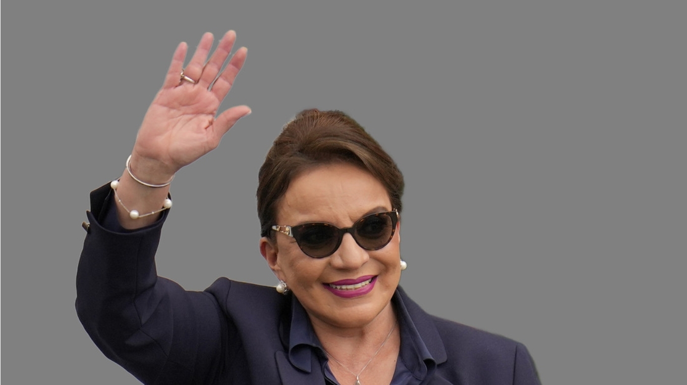 Xiomara Castro felicita a Trump y ratifica su interés en “fortalecer el diálogo sobre migración”