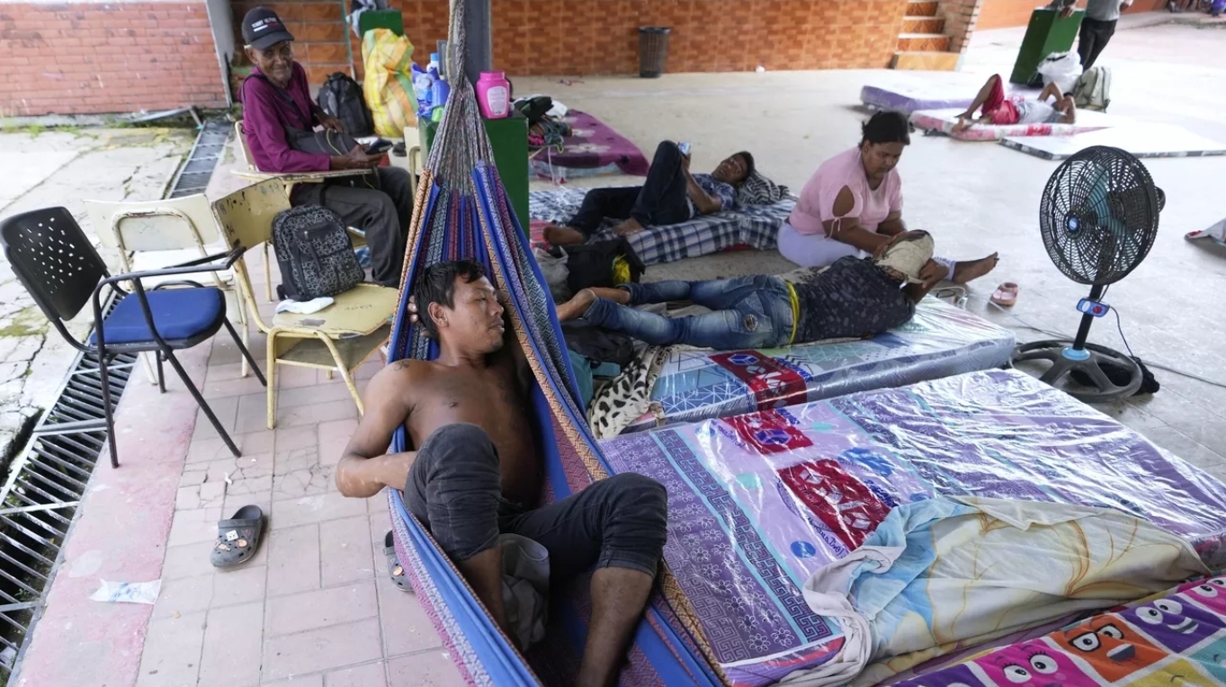 Más de 11,000 personas permanecen en albergues por conflicto en el Catatumbo colombiano