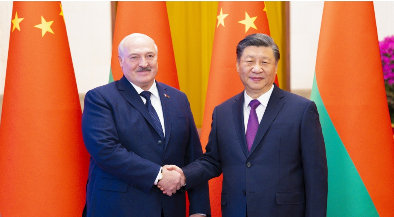 “Una asociación de todos los tiempos”: Xi felicita a Lukashenko por su victoria en las presidenciales