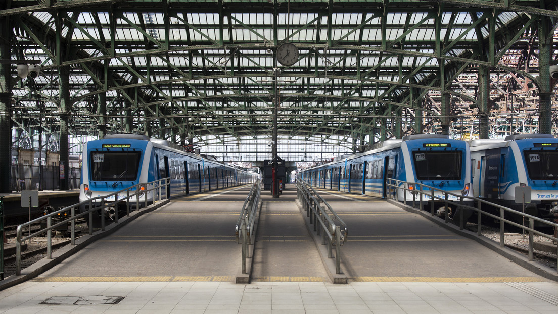Un “paro extorsivo” de trenes afecta a un millón de personas en Argentina