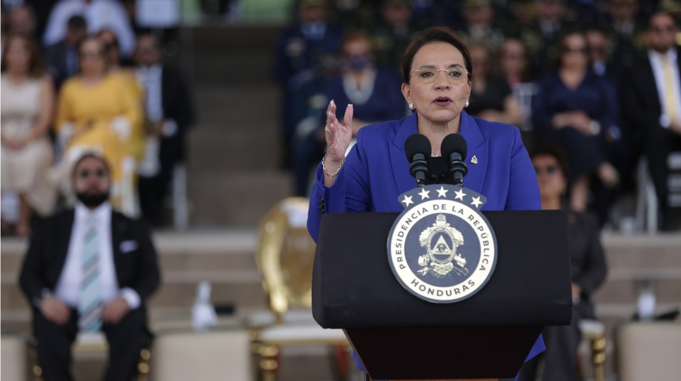 ‘Hermano, vuelve a casa’: ¿cómo es el “programa de emergencia” de Honduras para deportados desde EEUU?