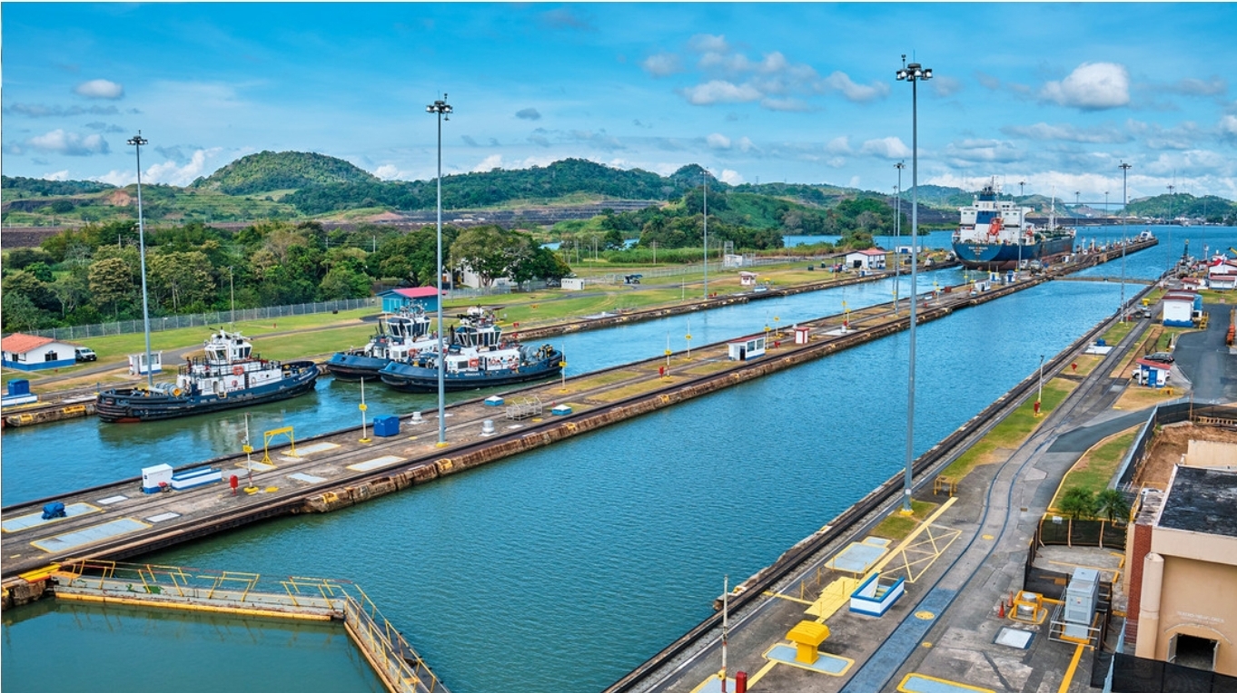EEUU carga contra “la influencia china” en el canal de Panamá