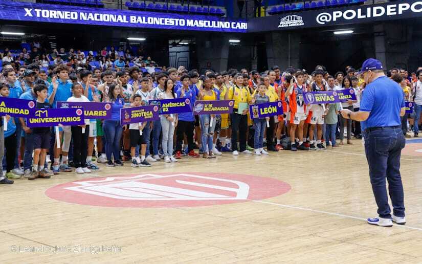 300 atletas participan en el torneo de baloncesto Carlos Ulloa In Memoria