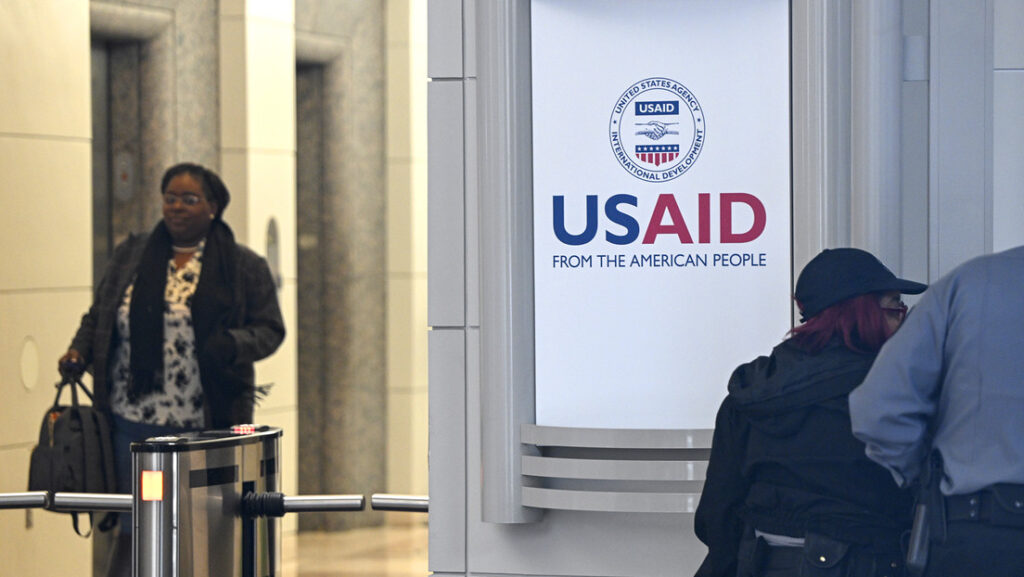 Zajárova USAID medios controlados