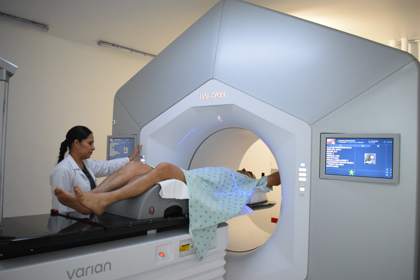 Nicaragüenses cuentan con equipos modermos y tratamiento especializado contra el cáncer