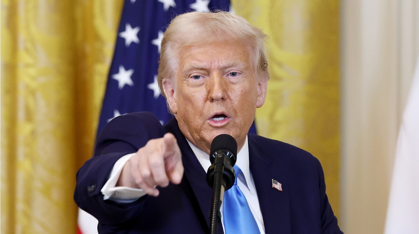 Trump asesta un golpe a la financiación gubernamental de medios