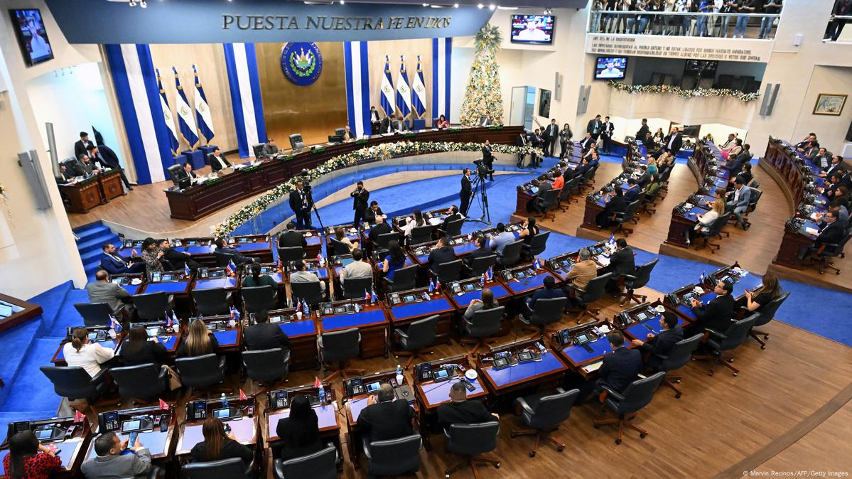 Reforma constitucional a debate en El Salvador