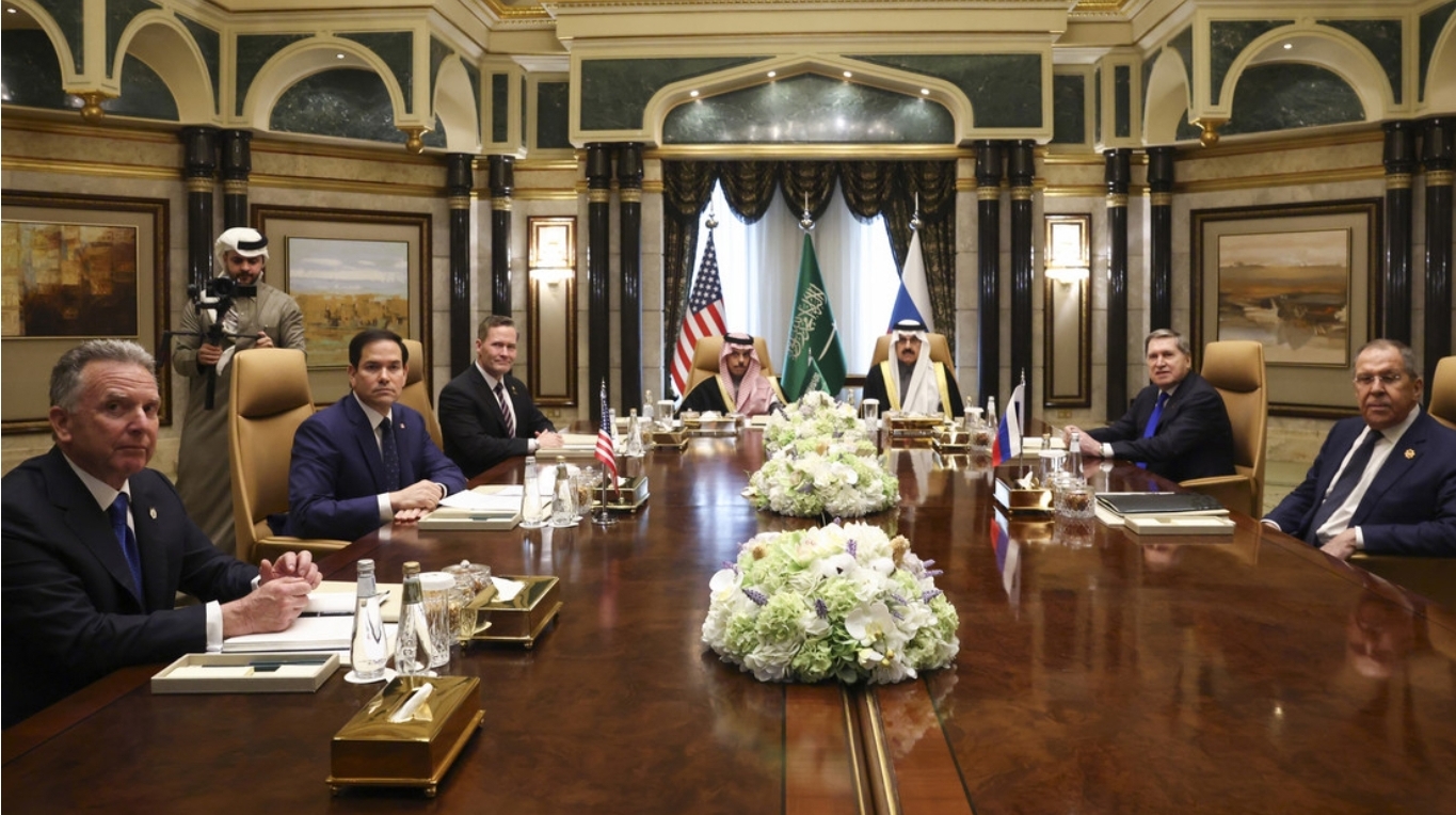 Casa Blanca: La reunión entre Rusia y EEUU fue un “paso monumental” hacia la paz en Ucrania