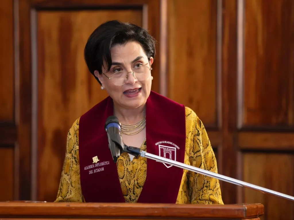 Canciller de Ecuador Parlamento apoye ingreso de tropas