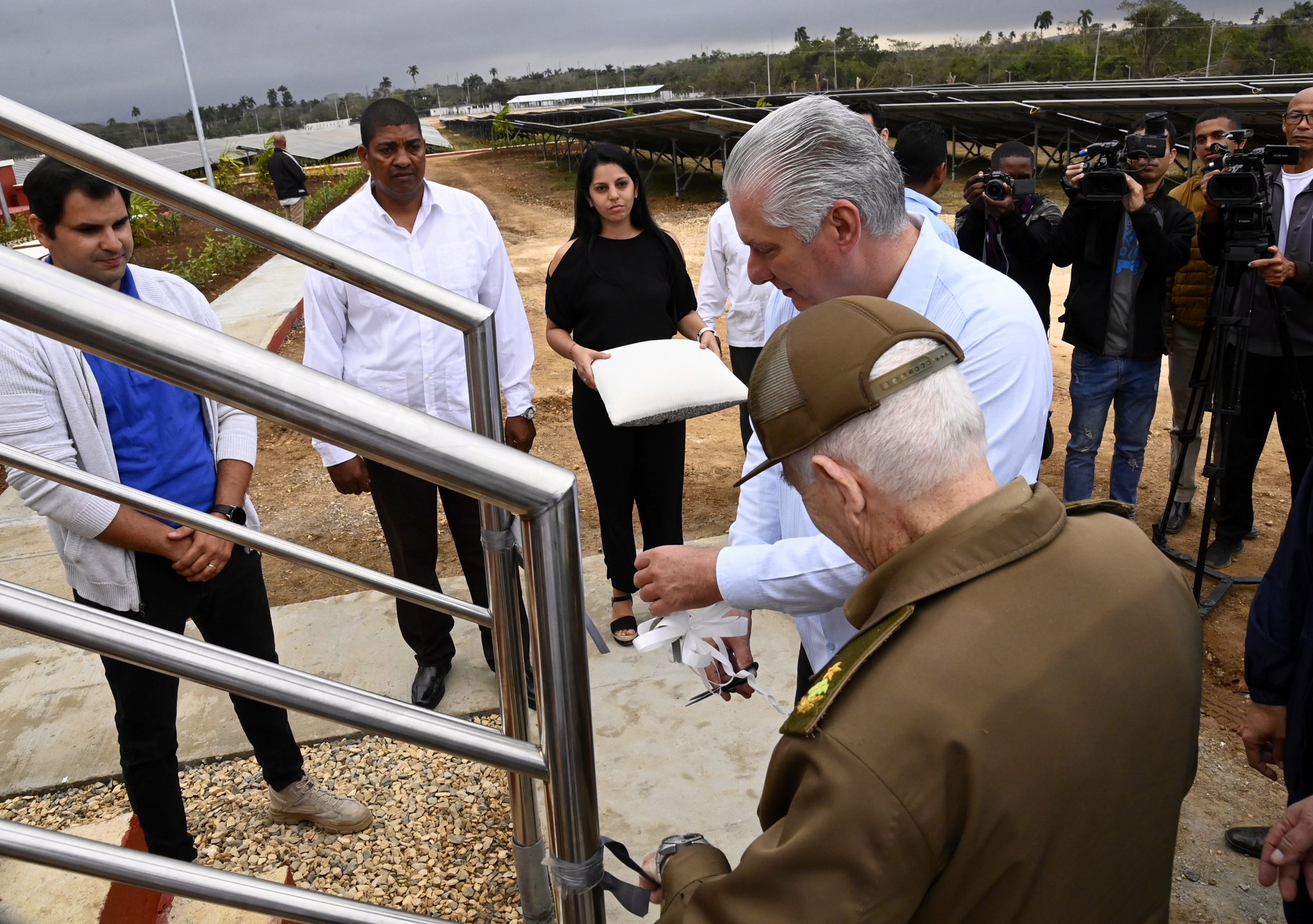 Cuba pone en marcha su primer parque solar fotovoltaico para combatir la crisis energética