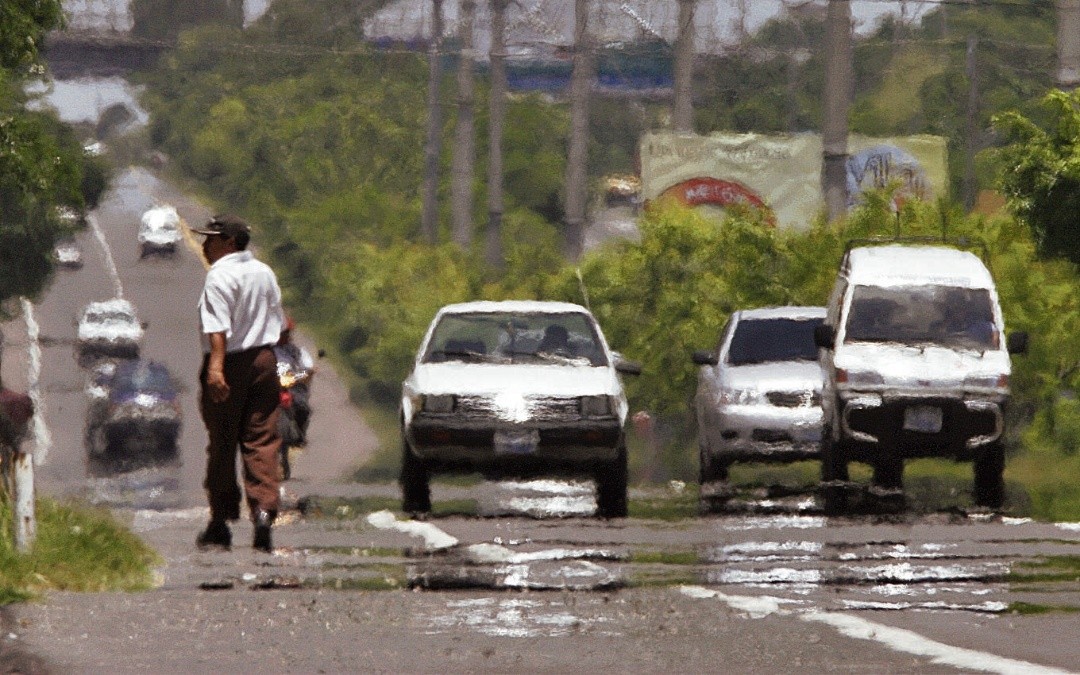 Calor en El Salvador se eleva cerca de los 40 grados