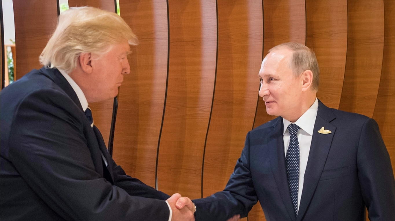 Trump anuncia “serias conversaciones con Putin” sobre futuras transacciones de desarrollo económico
