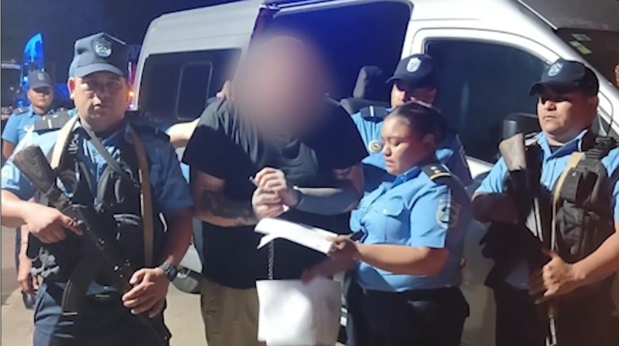 Extraditan desde Nicaragua a sospechoso de asesinar a primos en un bar de Costa Rica