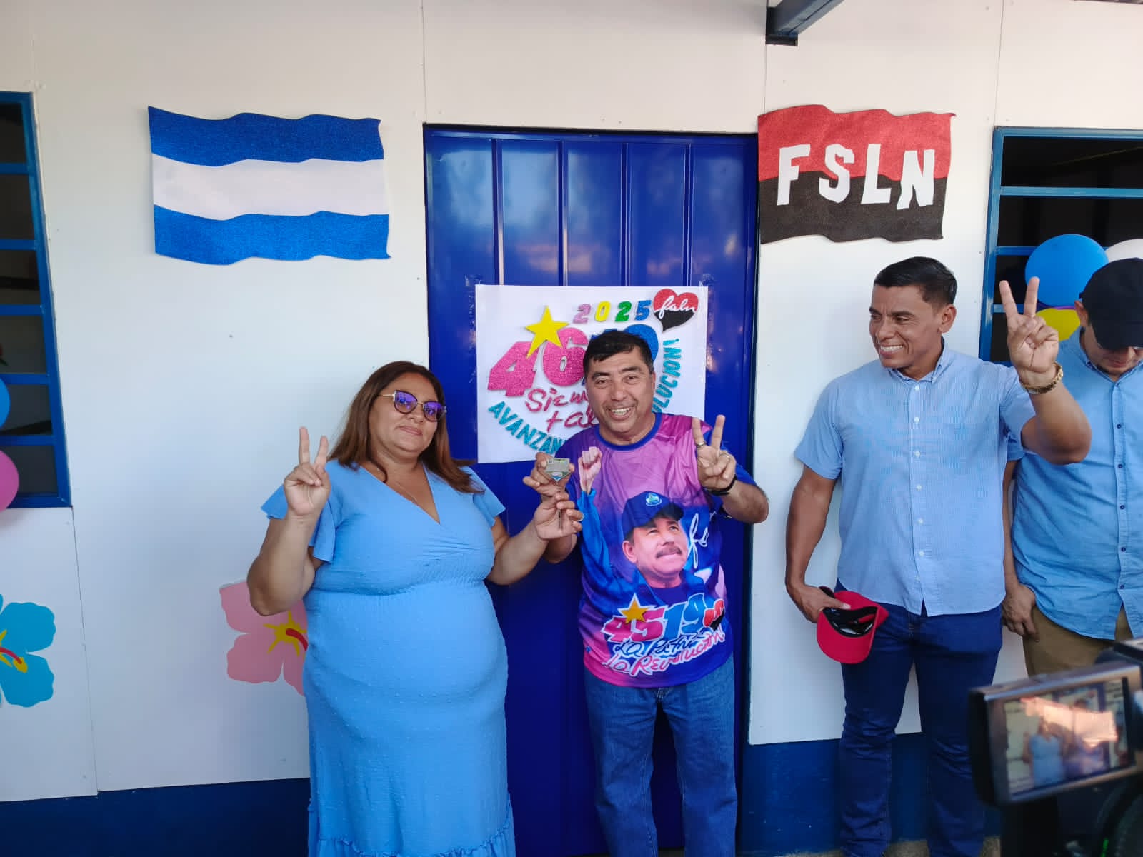 Madre recibe vivienda digna tras perder la suya en un incendio en Managua
