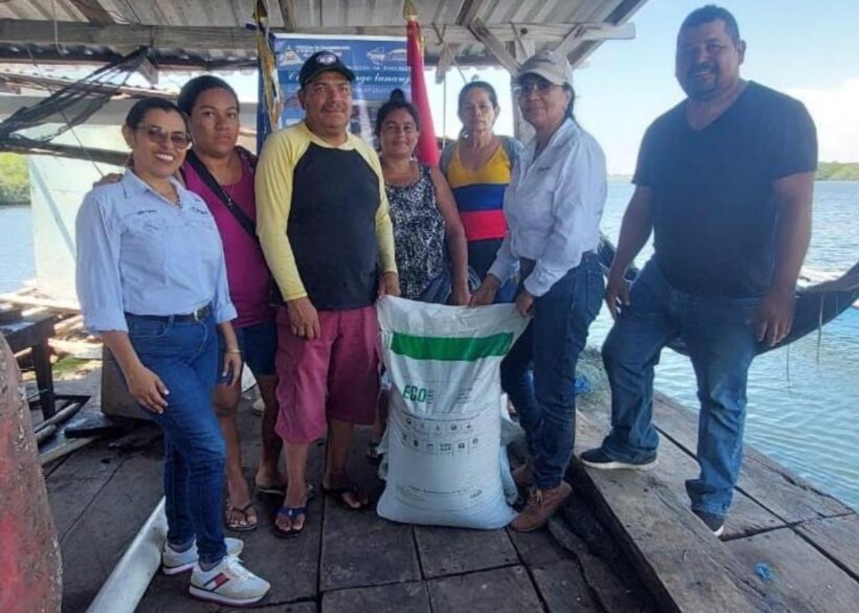 Productores acuícola se capacitan y reciben insumos en San Carlos y Chinandega