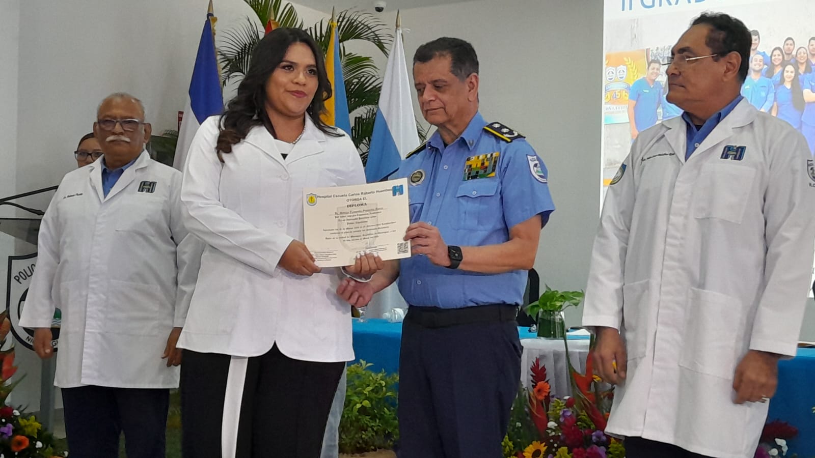 Mujeres se destacan en graduación de médicos del Hospital Escuela Carlos Roberto Huembes