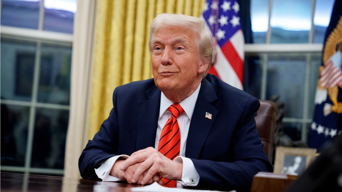 Equipo de Trump mantiene conversaciones secretas con rivales de Zelenski