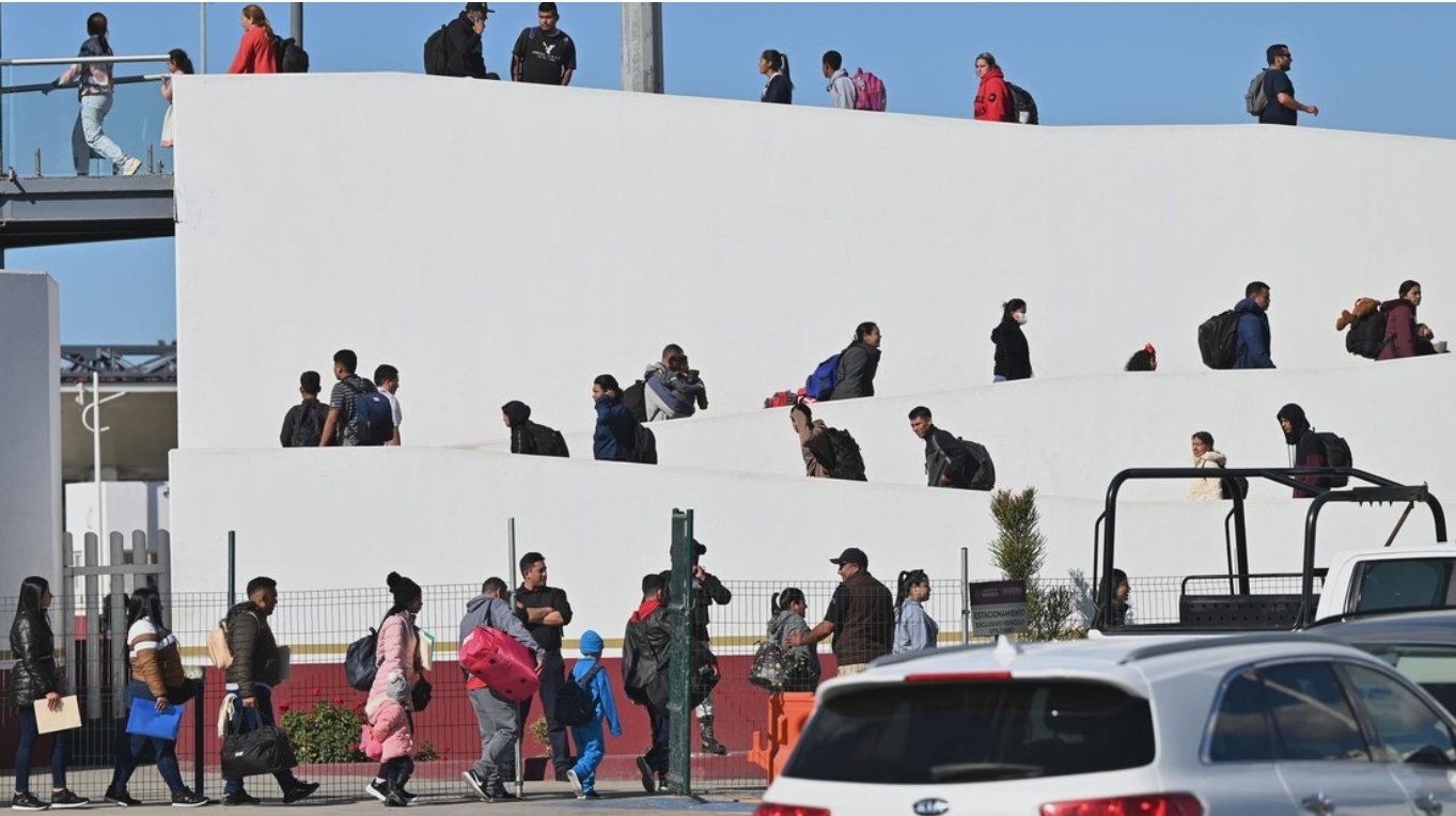 EEUU lanza una aplicación de autodeportación para migrantes