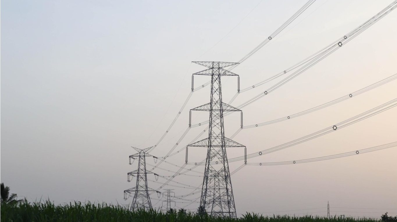 Una provincia canadiense obvia a su Gobierno central y encarece en 25 % la electricidad que vende a EEUU