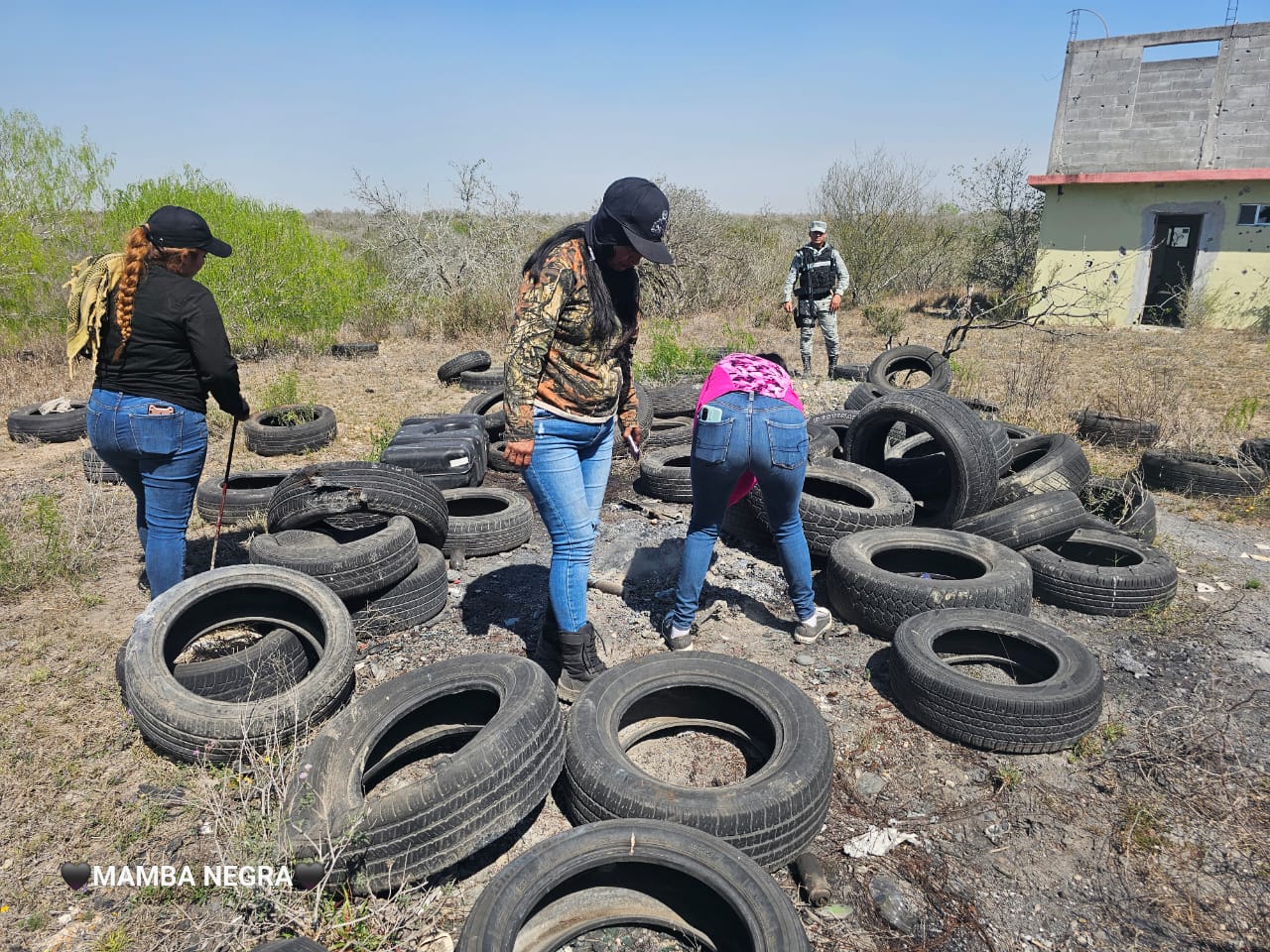 Madres buscadoras hallan en México un nuevo campo de “exterminio” cerca de la frontera con EEUU