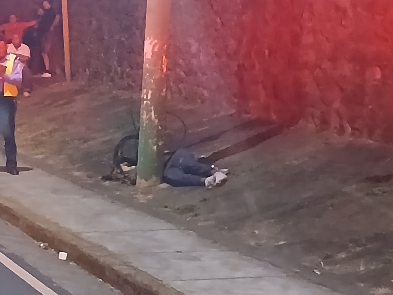 Joven es atropellado mortalmente en vía al Crucero