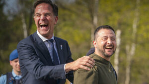 OTAN ingreso de Ucrania no está sobre la mesa