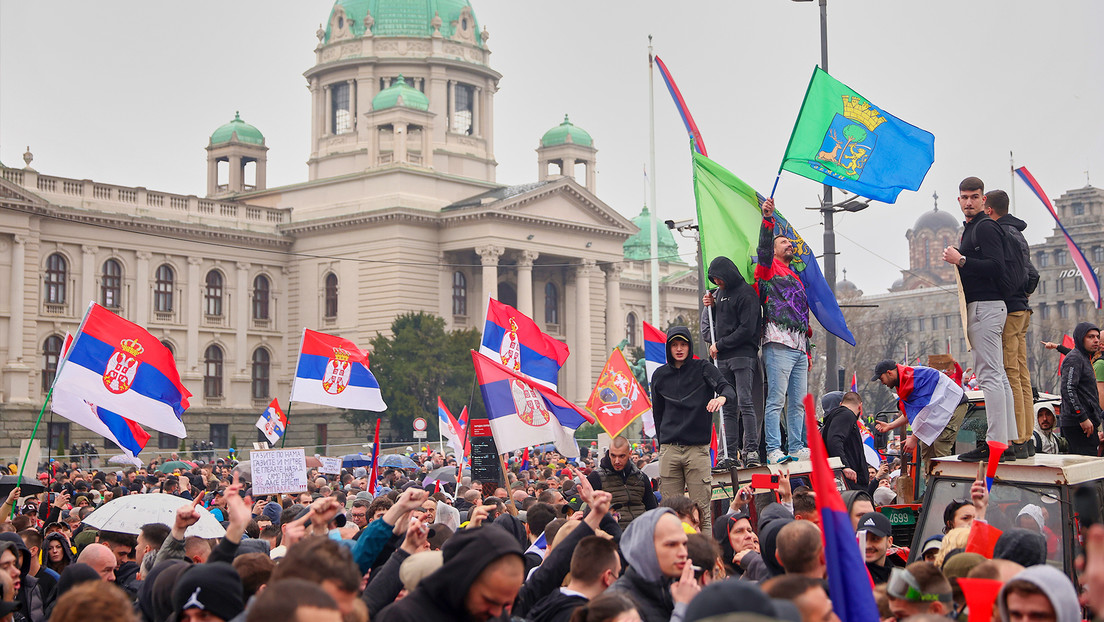 Serbia es escenario de protestas antigubernamentales