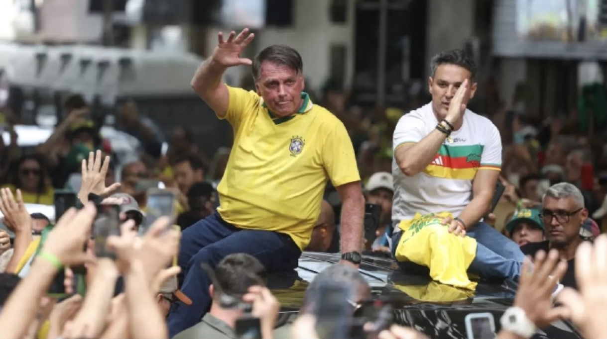 Bolsonaro descarta abandonar Brasil ante posible condena y prisión