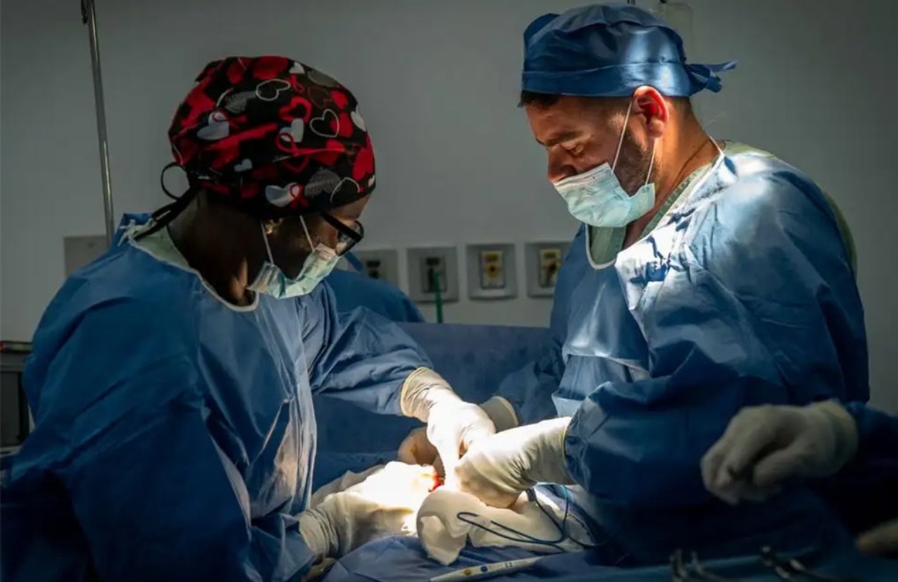 Resaltan labor de médicos cubanos en sureño estado de México