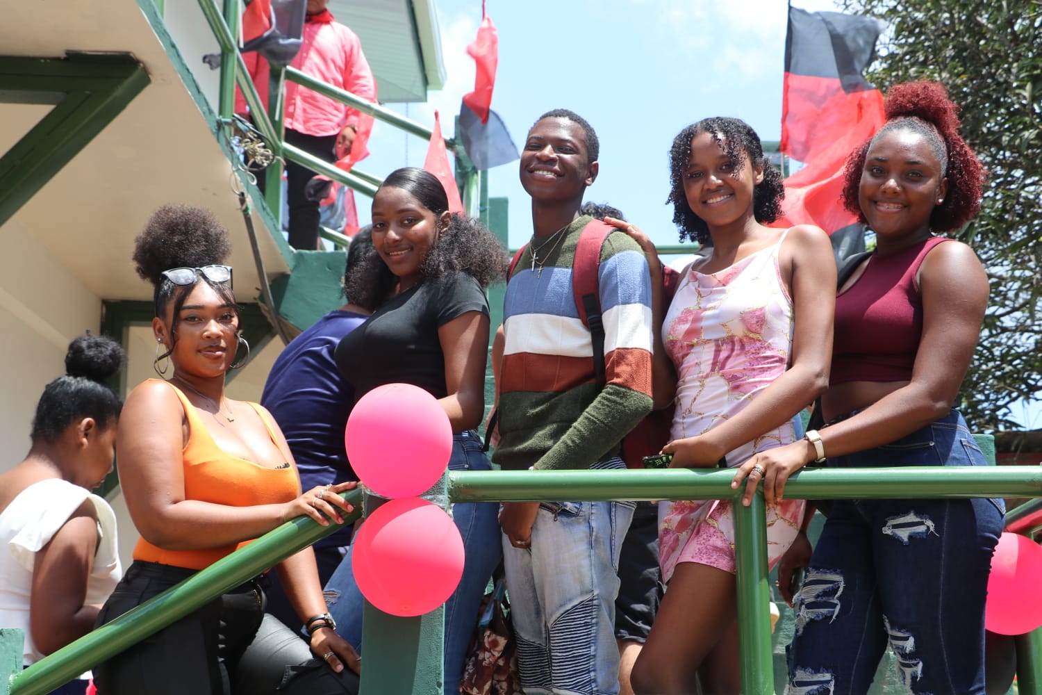 Recursos del 6% utilizados para mejorar condiciones de becados en universidad del Caribe Sur