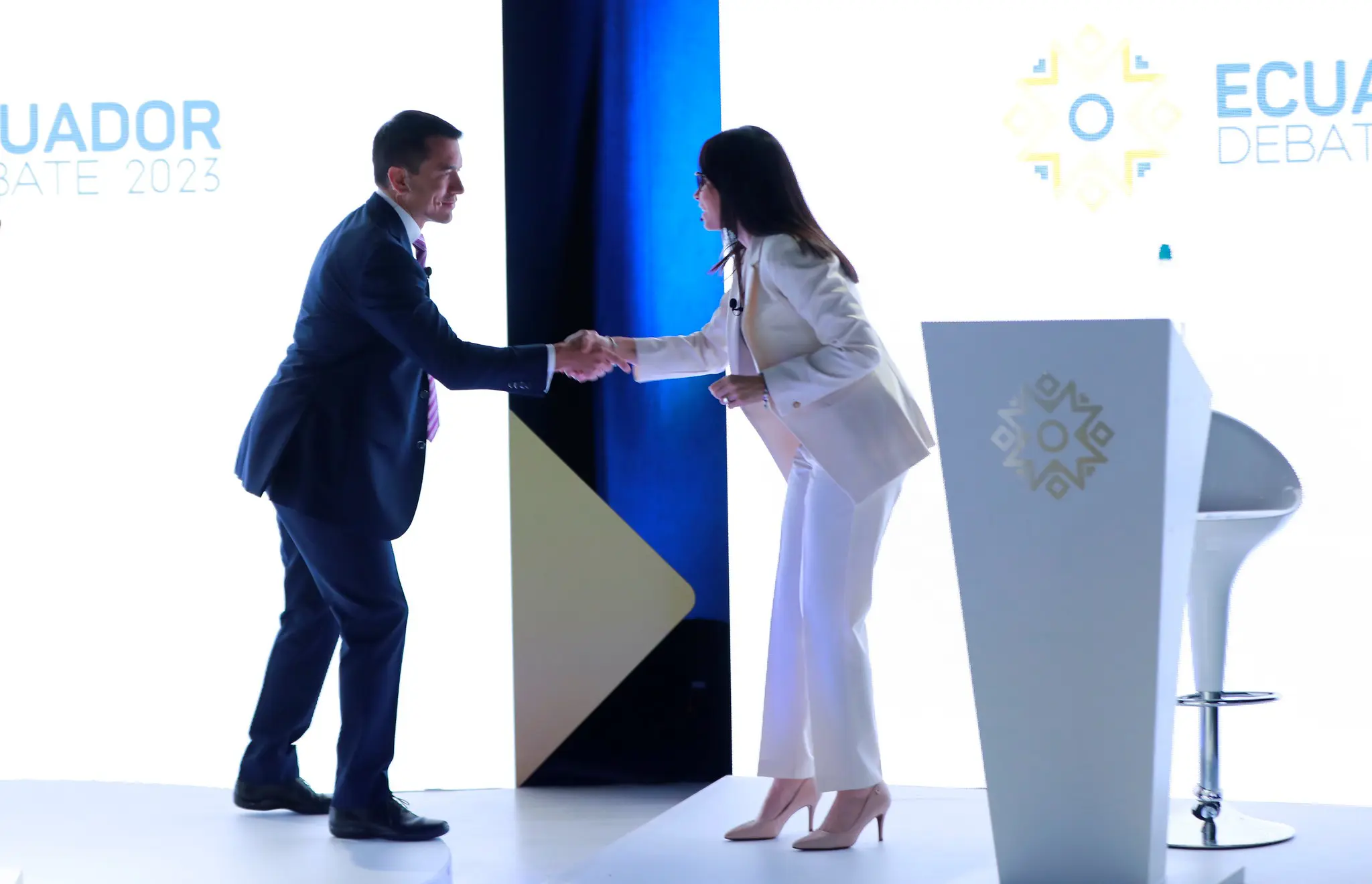 Ecuador retoma campaña electoral con debate presidencial de Luisa González y Daniel Noboa