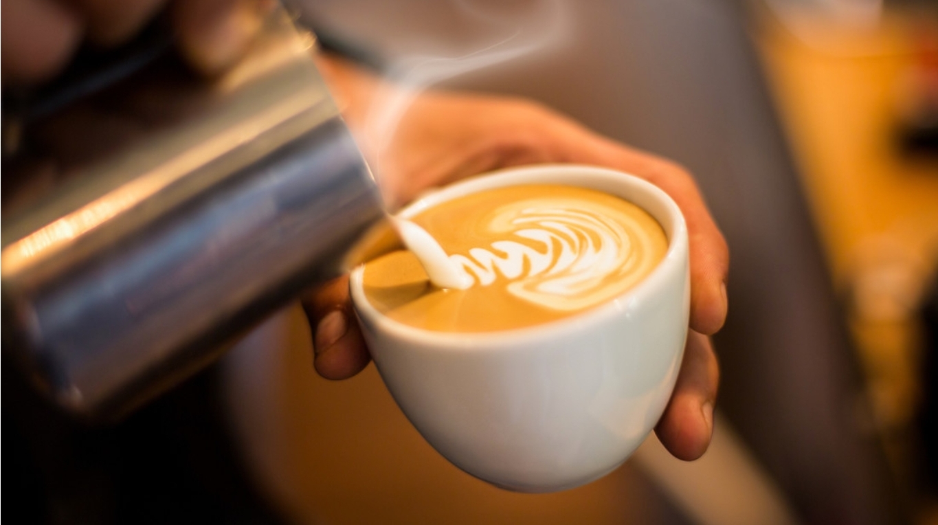 El lado oscuro de la máquina de café de oficina: ¿cómo afecta a tu salud?