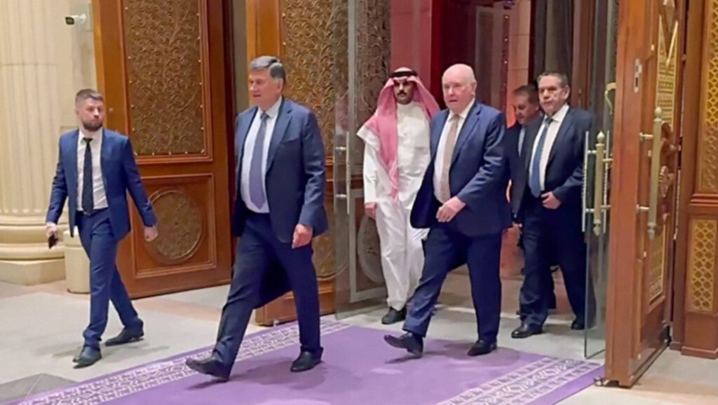 EEUU por goleada Ucrania