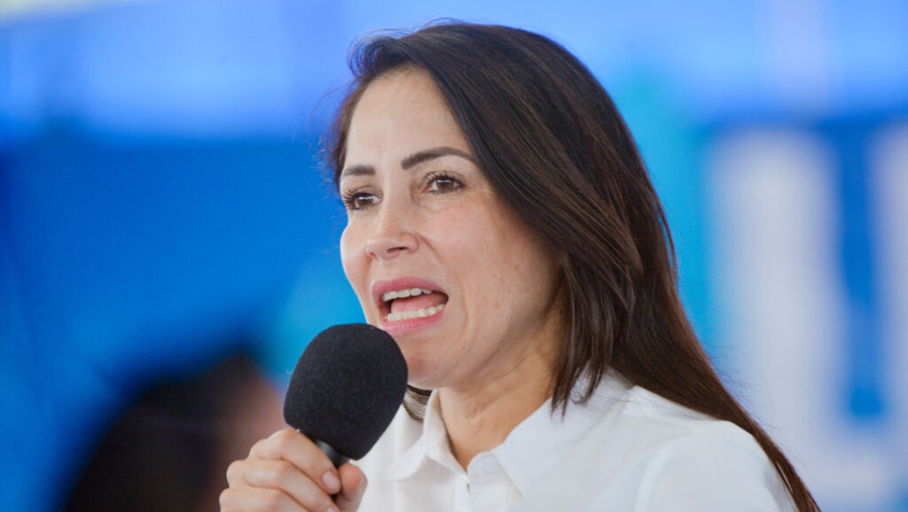 Indígenas respaldan a Luisa González