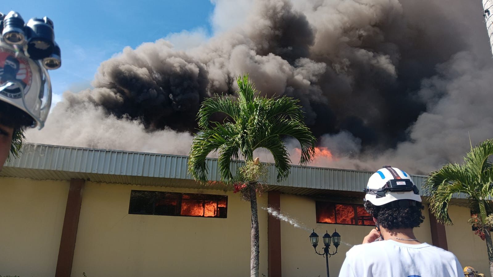 Voraz incendio en fábrica de tabaco deja pérdidas millonarias y sin empleo a familias estelianas