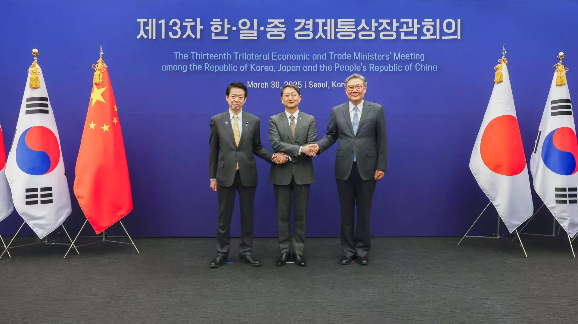 China, Japón y Corea del Sur plantan cara a Trump: “El rezago de EEUU es enorme”