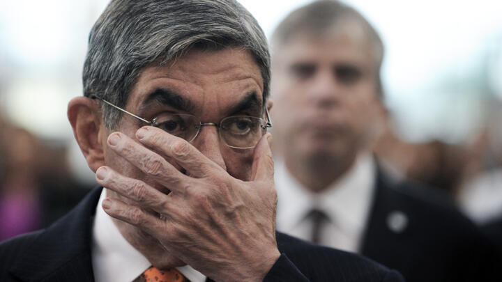 Oscar Arias ya no es elegible de visa B1/B2