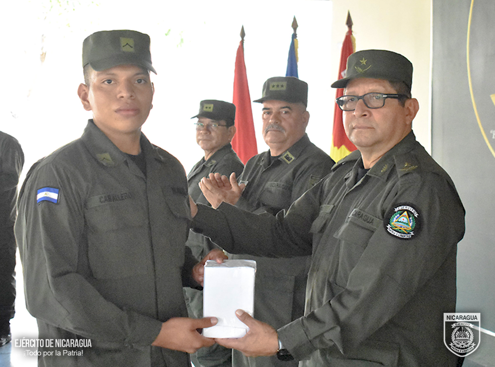 Ejército gradúa a zapadores