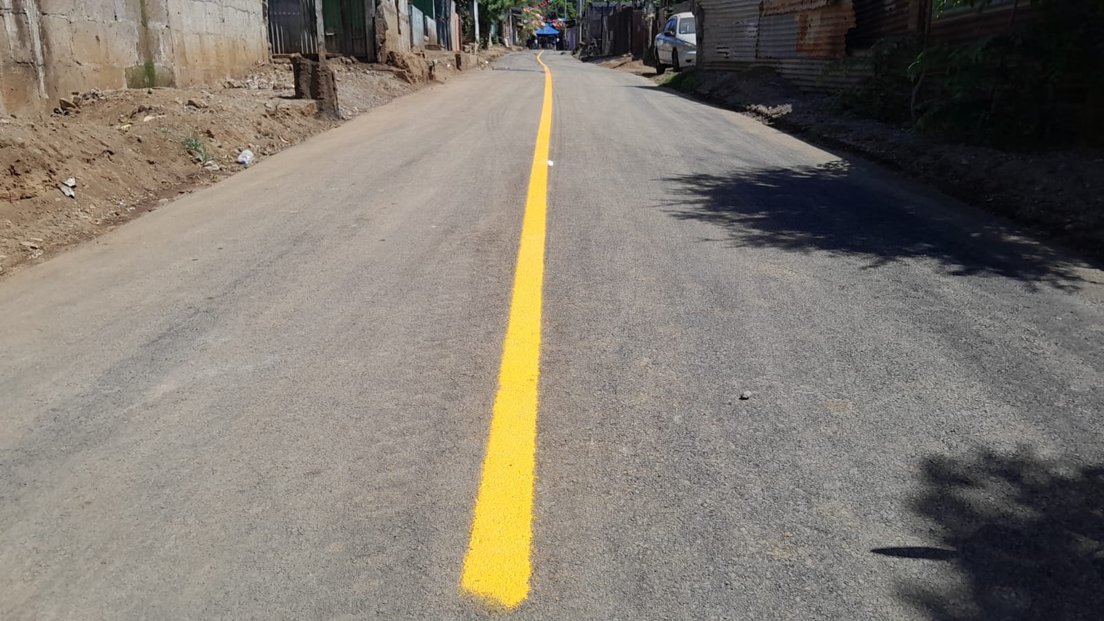 Entregan 10 calles nuevas asfaltadas en dos barrios de Managua
