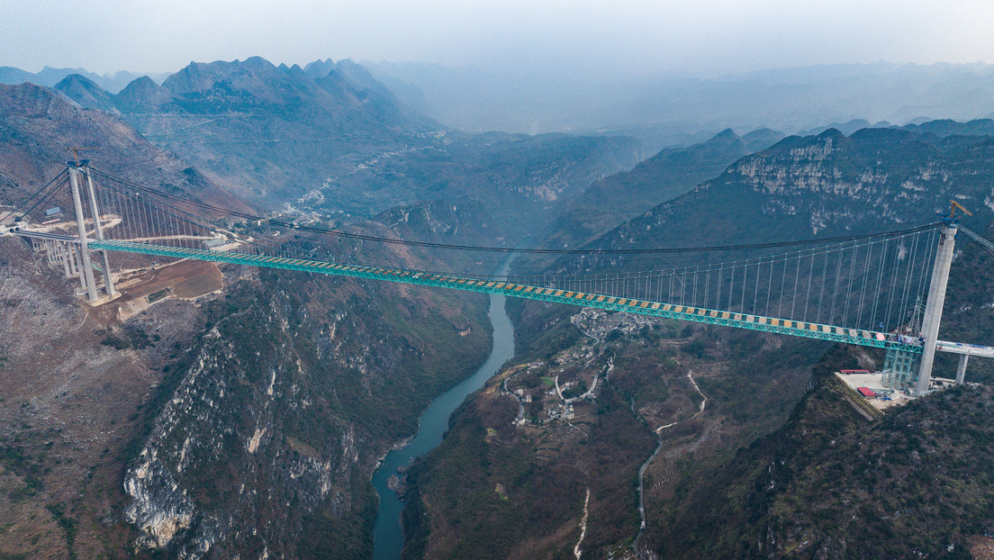 VIDEO: China está construyendo el puente más alto del mundo