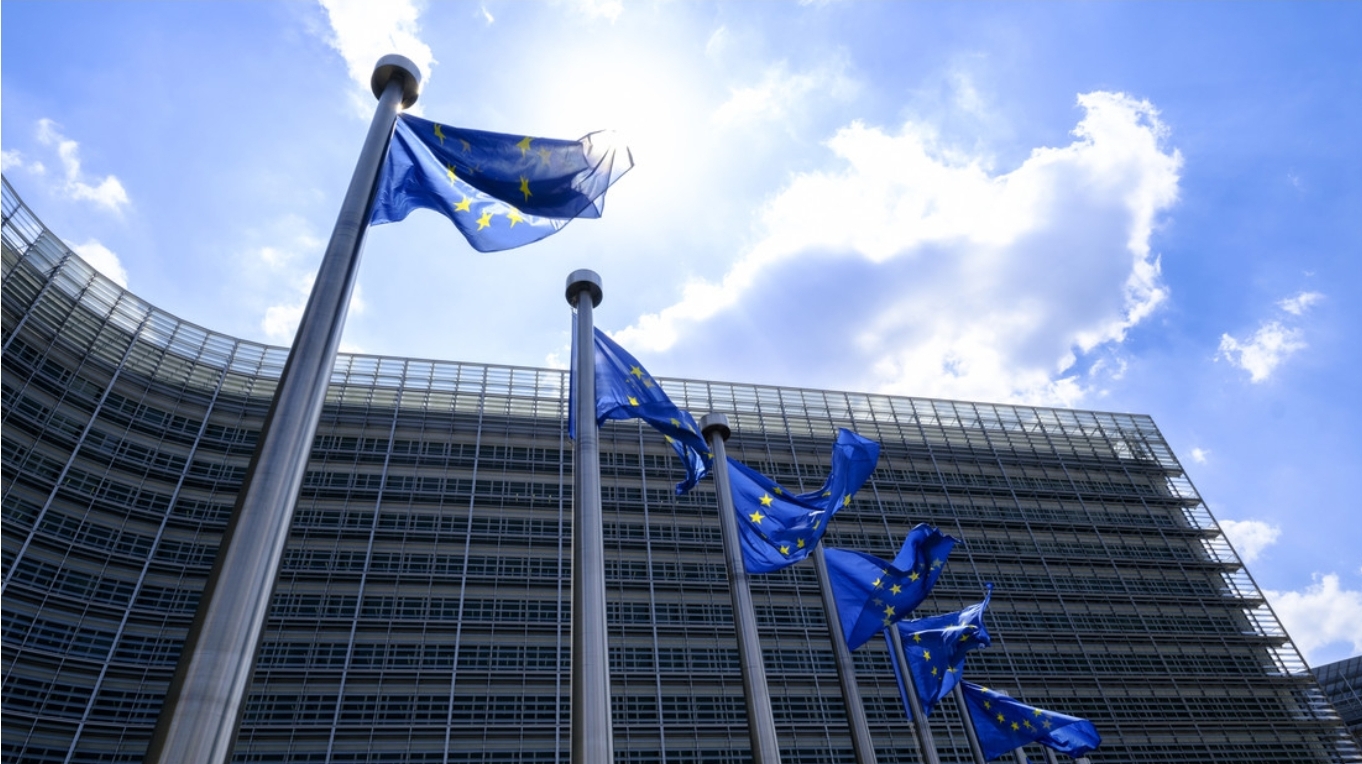 La UE propone un arancel del 25 % sobre los productos estadounidenses