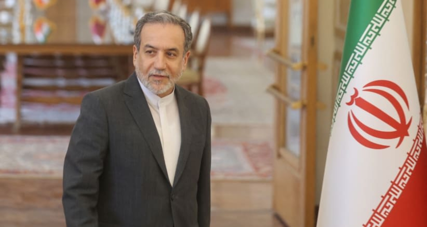 Canciller de Irán confirma una reunión “indirecta” de alto nivel con EEUU en Omán